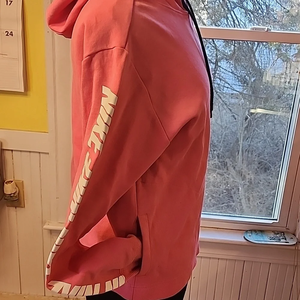 Juniors Nike size medium hooded sweatshirt - Picture 6 of 8